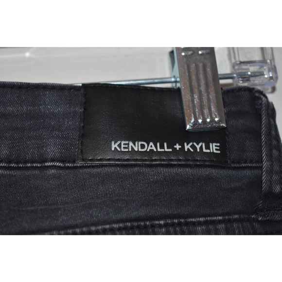 ⭐️ Kendall and Kylie The Ultra Babe Skinny Jean Size 25 - Picture 6 of 6